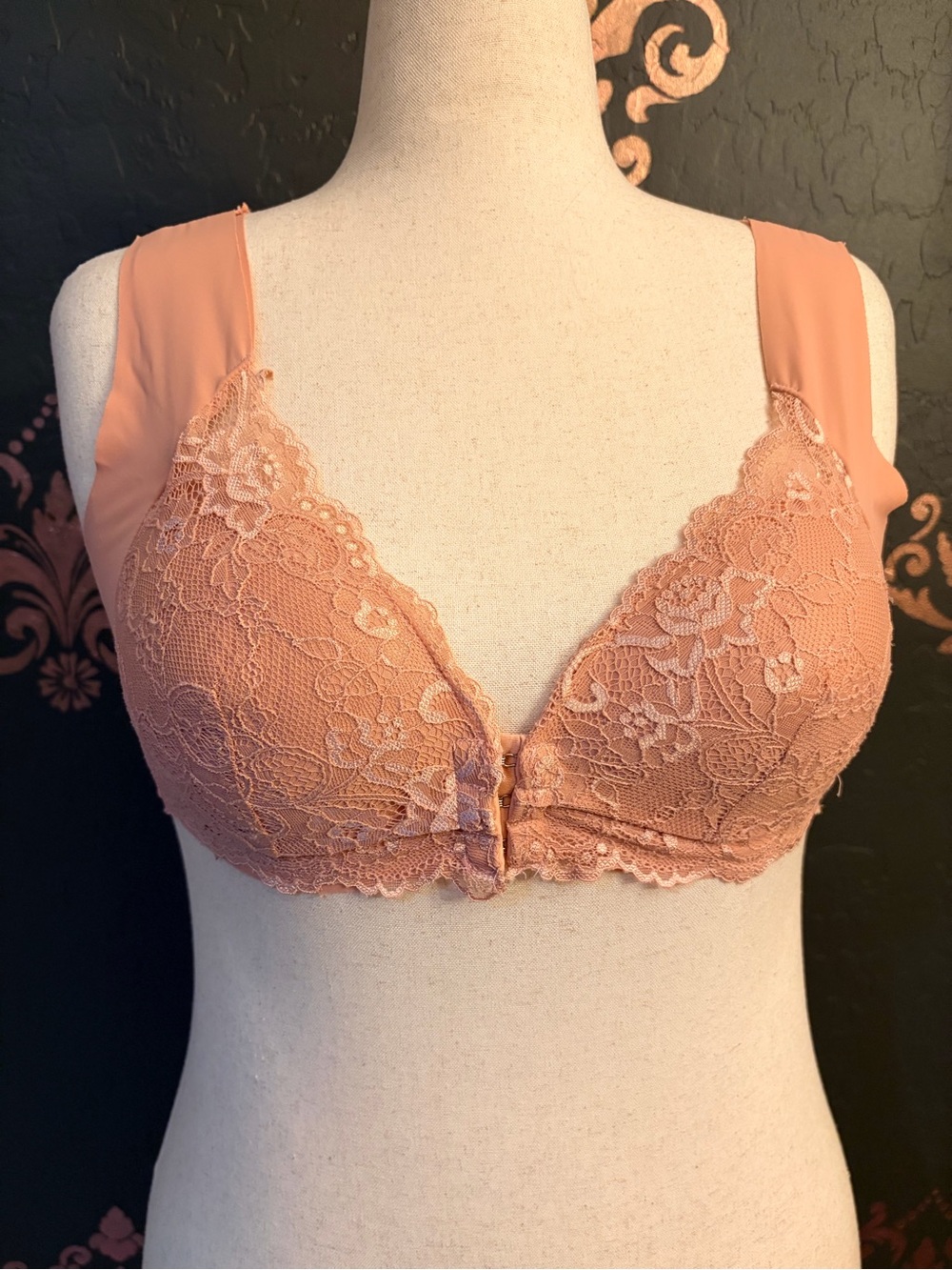 Lace Front-Closure Bralette in Dusty Rose